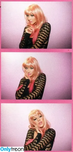Christina Aguilera / XTINA nude photo #2570