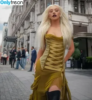 Christina Aguilera / XTINA nude photo #2859