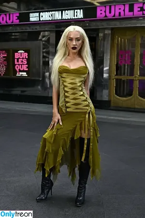 Christina Aguilera / XTINA nude photo #2873