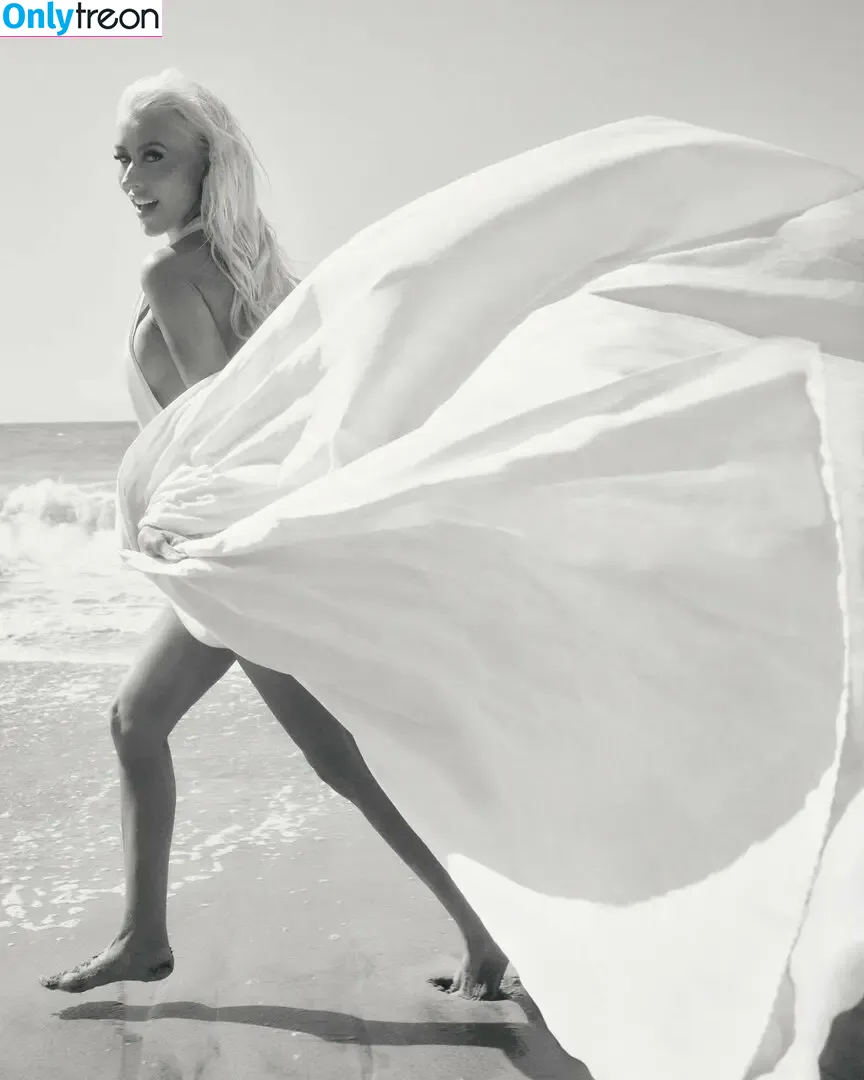 Christina Aguilera nude photo #2128 (XTINA)