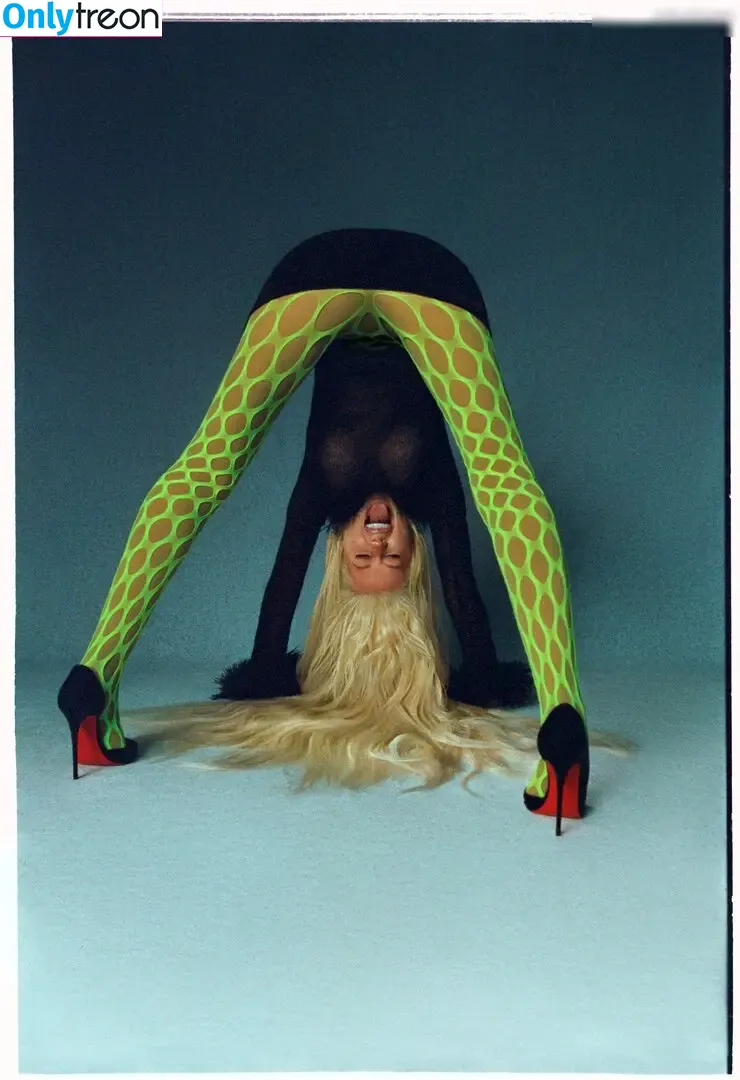Christina Aguilera nude photo #2155 (XTINA)