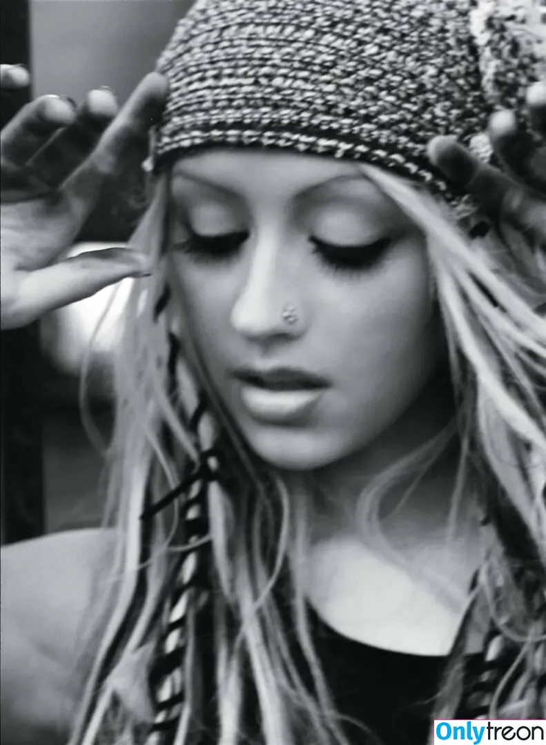Christina Aguilera nude photo #2342 (XTINA)