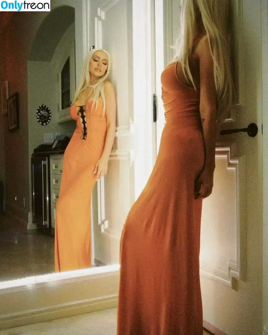 Christina Aguilera nude photo #2361 (XTINA)