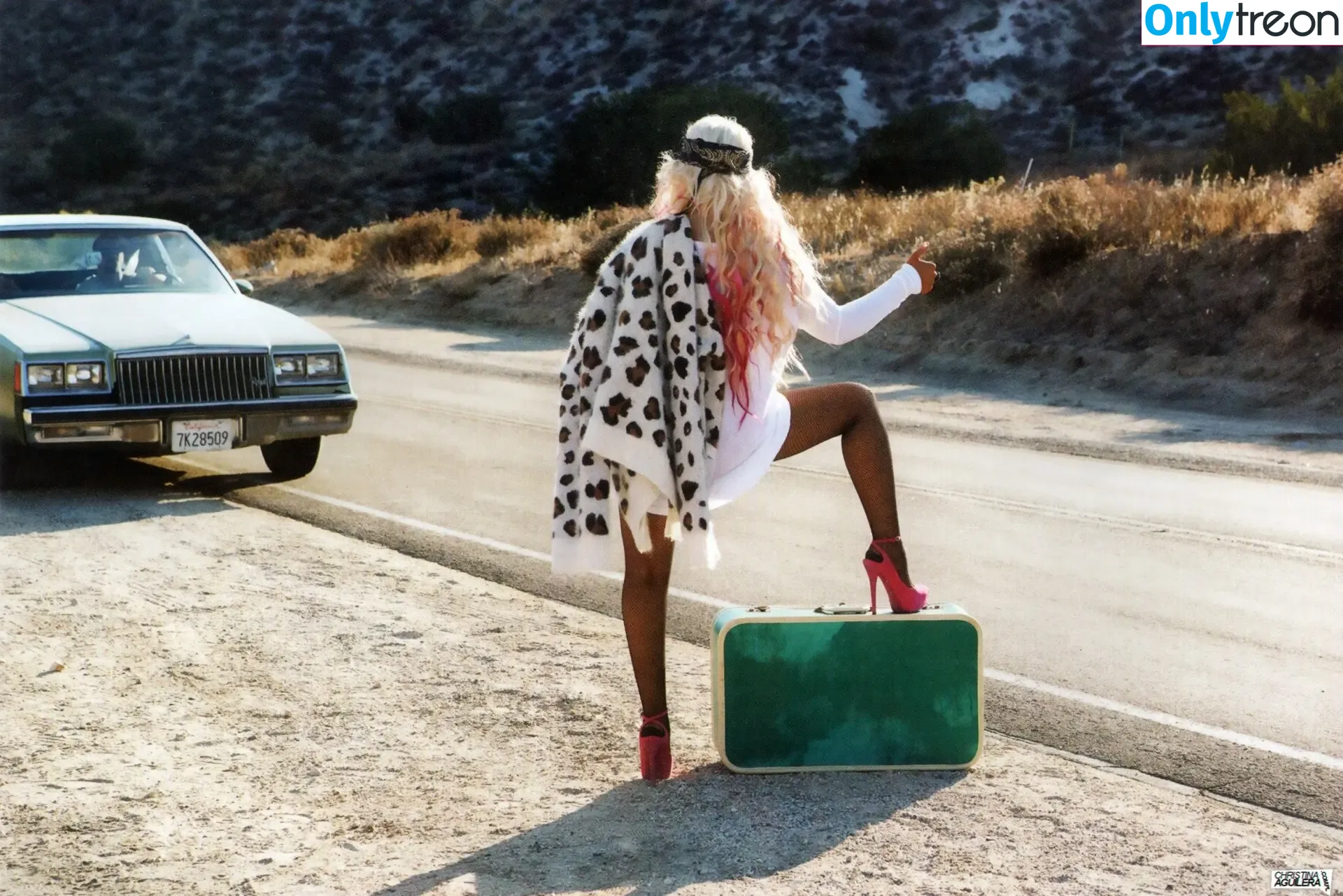 Christina Aguilera nude photo #2585 (XTINA)