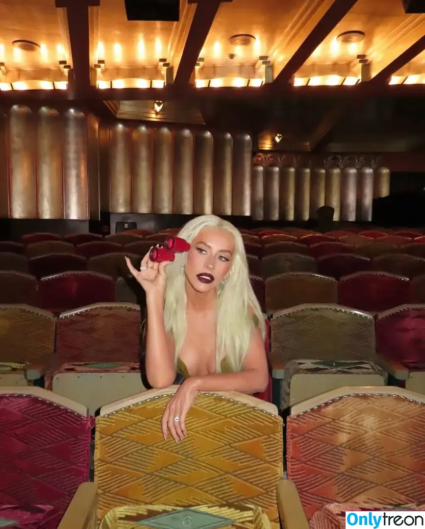 Christina Aguilera nude photo #2881 (XTINA)