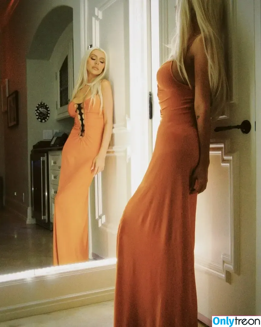Christina Aguilera nude photo #2901 (XTINA)