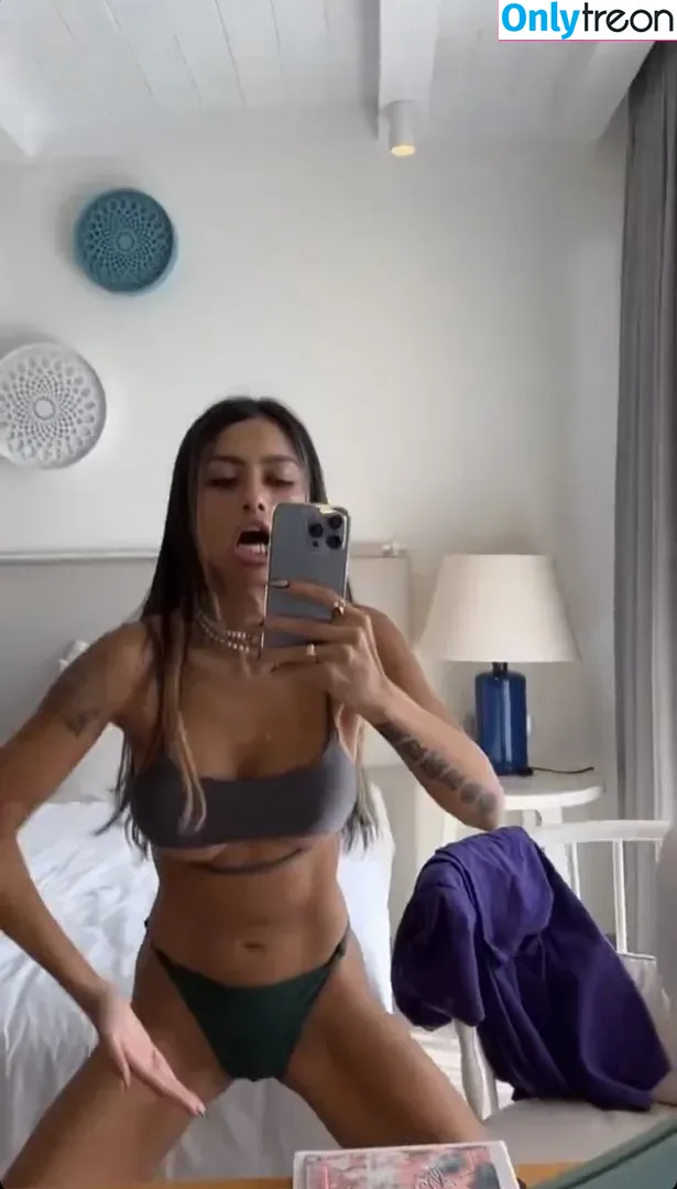 Christina Bertevello nude photo #0027 (Christina.Bertevello)