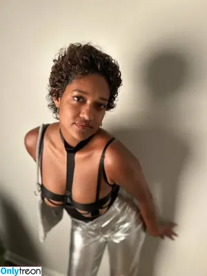 Christina Brown / Ebony & Clyde / christyib / keatingssixth / missxtinab nude photo #0008