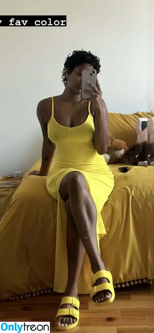 Christina Brown nude photo #0098 (Ebony & Clyde / christyib / keatingssixth / missxtinab)