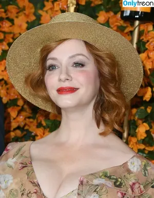 Christina Hendricks / actuallychristinahendricks nude photo #1559