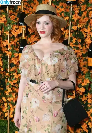 Christina Hendricks / actuallychristinahendricks nude photo #1560