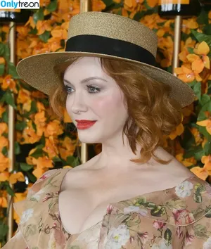 Christina Hendricks / actuallychristinahendricks nude photo #1561