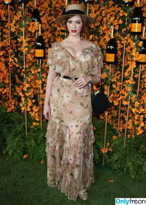 Christina Hendricks / actuallychristinahendricks nude photo #1570