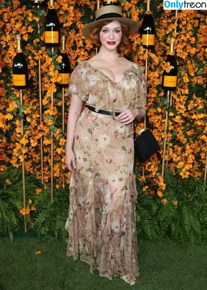 Christina Hendricks / actuallychristinahendricks nude photo #1571