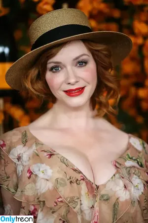 Christina Hendricks / actuallychristinahendricks nude photo #1577