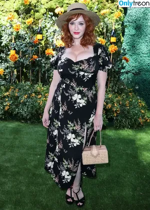 Christina Hendricks / actuallychristinahendricks nude photo #1680