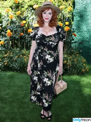 Christina Hendricks / actuallychristinahendricks nude photo #1690