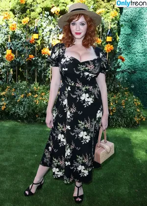 Christina Hendricks / actuallychristinahendricks nude photo #1692