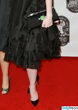 Christina Hendricks / actuallychristinahendricks nude photo #1708