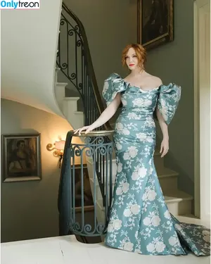 Christina Hendricks / actuallychristinahendricks nude photo #1897