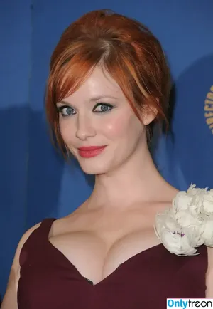 Christina Hendricks / actuallychristinahendricks nude photo #1924