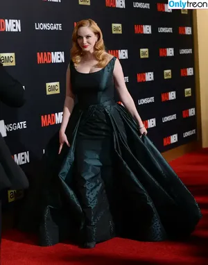 Christina Hendricks / actuallychristinahendricks nude photo #1930