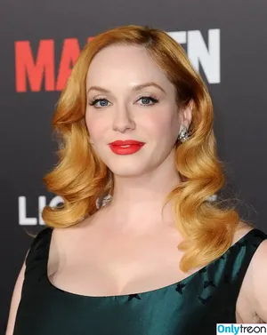 Christina Hendricks / actuallychristinahendricks nude photo #1955