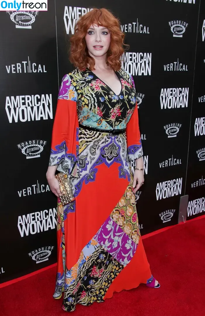 Christina Hendricks nude photo #1357 (actuallychristinahendricks)