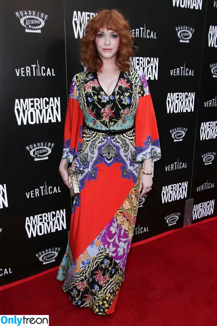Christina Hendricks nude photo #1363 (actuallychristinahendricks)
