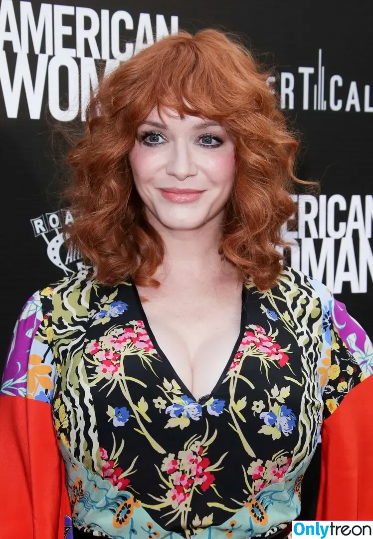 Christina Hendricks nude photo #1384 (actuallychristinahendricks)