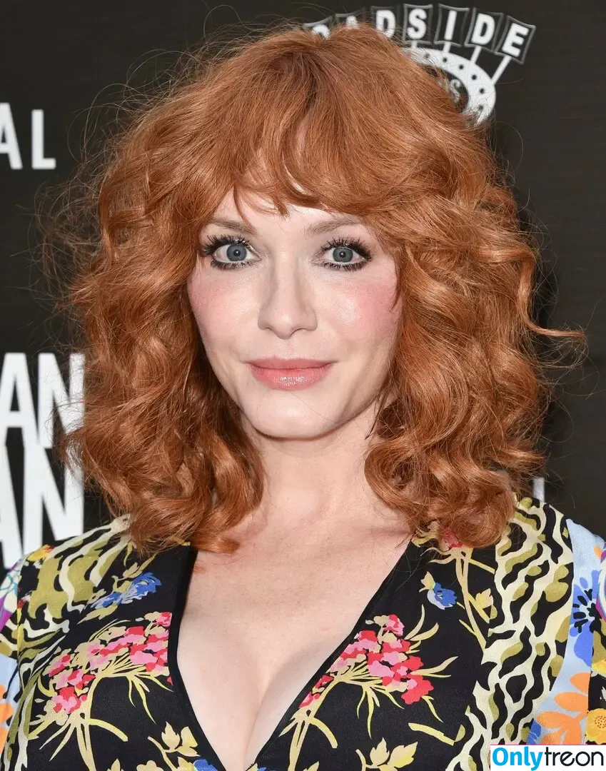 Christina Hendricks nude photo #1385 (actuallychristinahendricks)