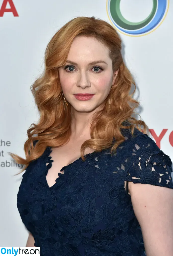 Christina Hendricks nude photo #1419 (actuallychristinahendricks)