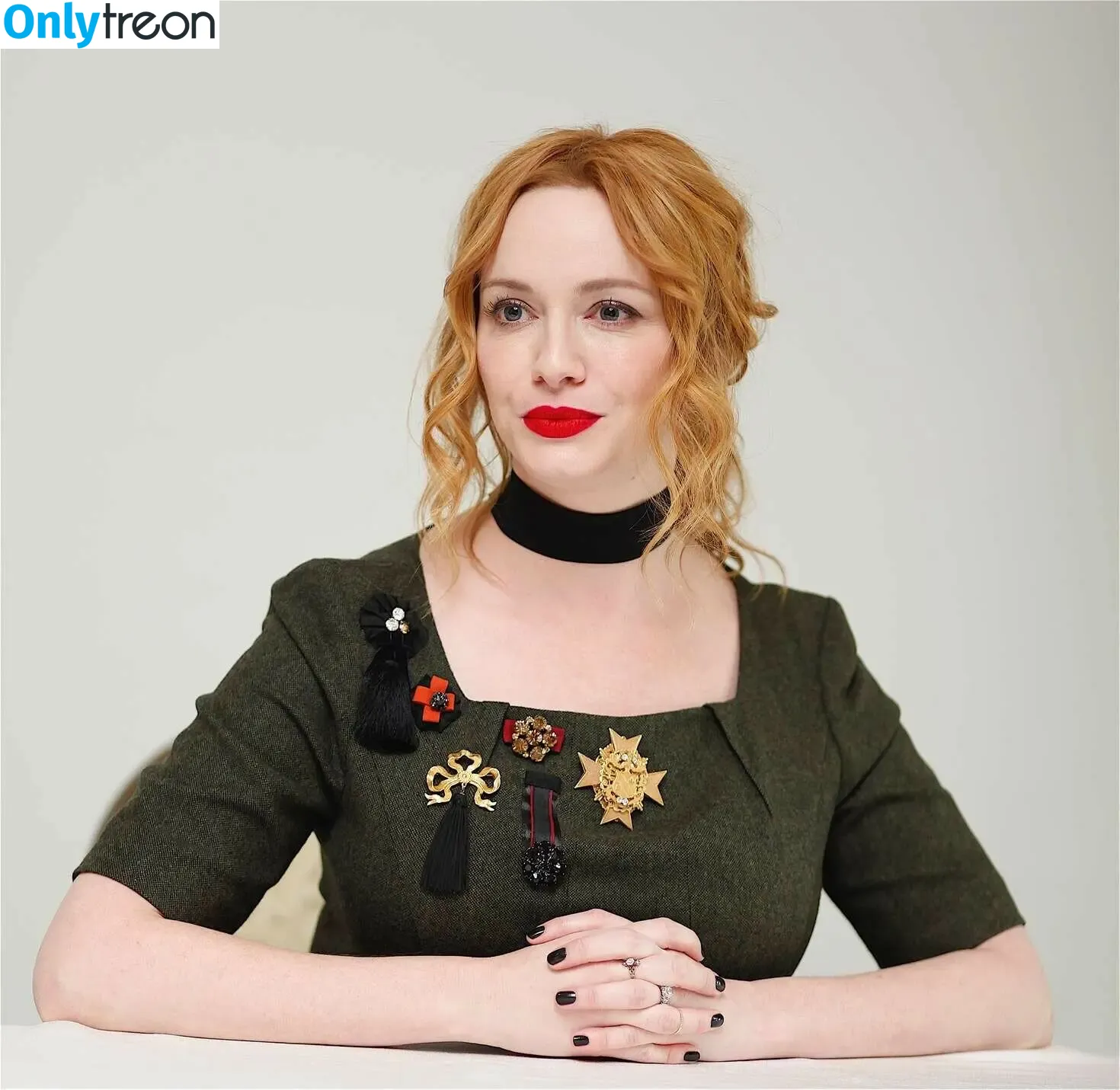 Christina Hendricks nude photo #1425 (actuallychristinahendricks)
