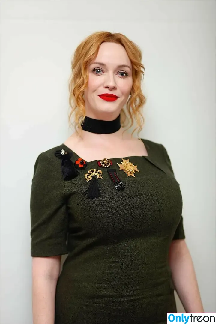 Christina Hendricks nude photo #1427 (actuallychristinahendricks)