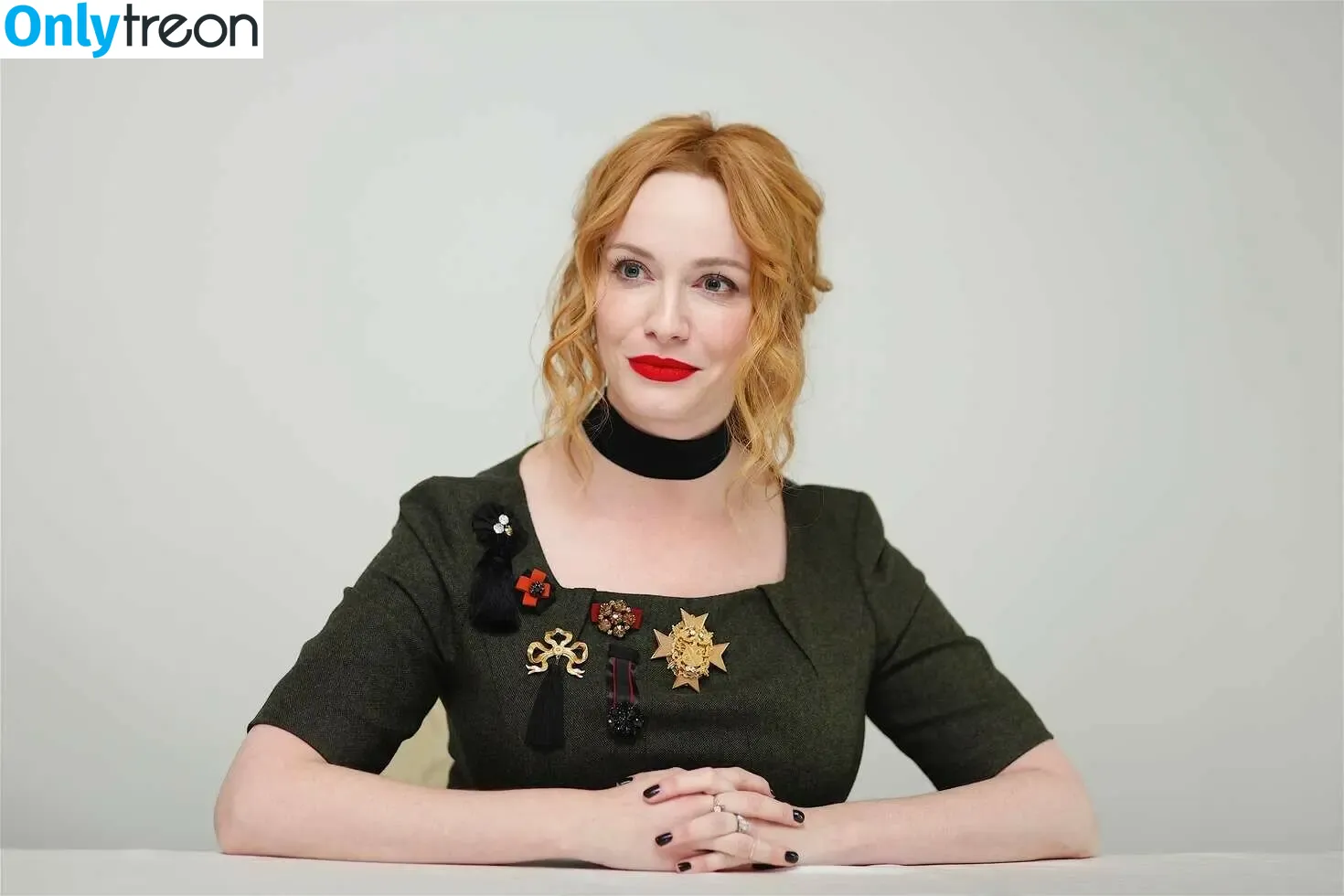 Christina Hendricks nude photo #1428 (actuallychristinahendricks)