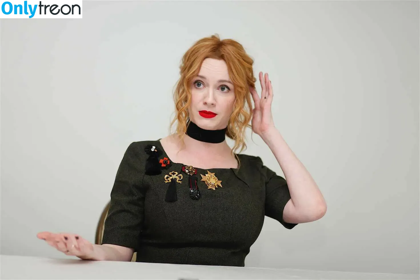 Christina Hendricks nude photo #1429 (actuallychristinahendricks)