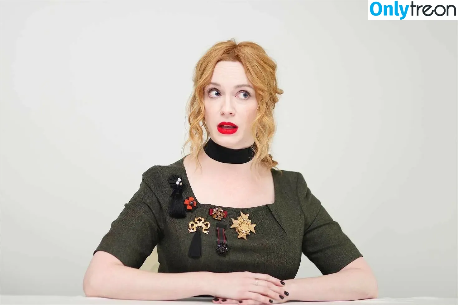 Christina Hendricks nude photo #1434 (actuallychristinahendricks)