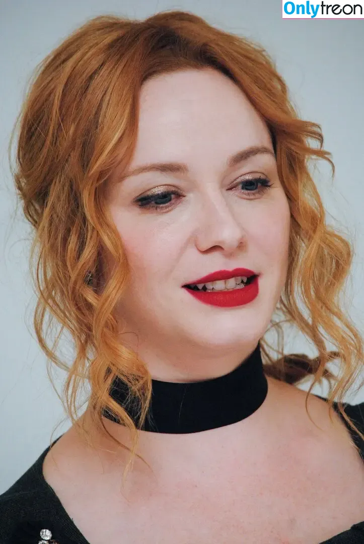 Christina Hendricks nude photo #1438 (actuallychristinahendricks)