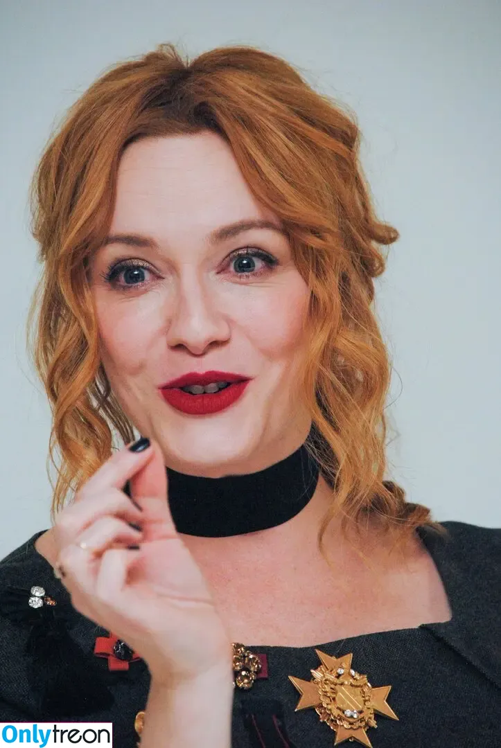 Christina Hendricks nude photo #1439 (actuallychristinahendricks)