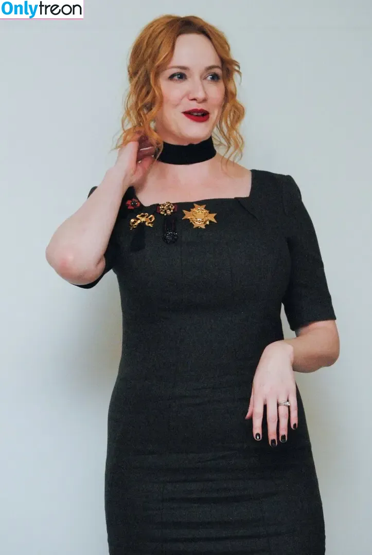 Christina Hendricks nude photo #1443 (actuallychristinahendricks)