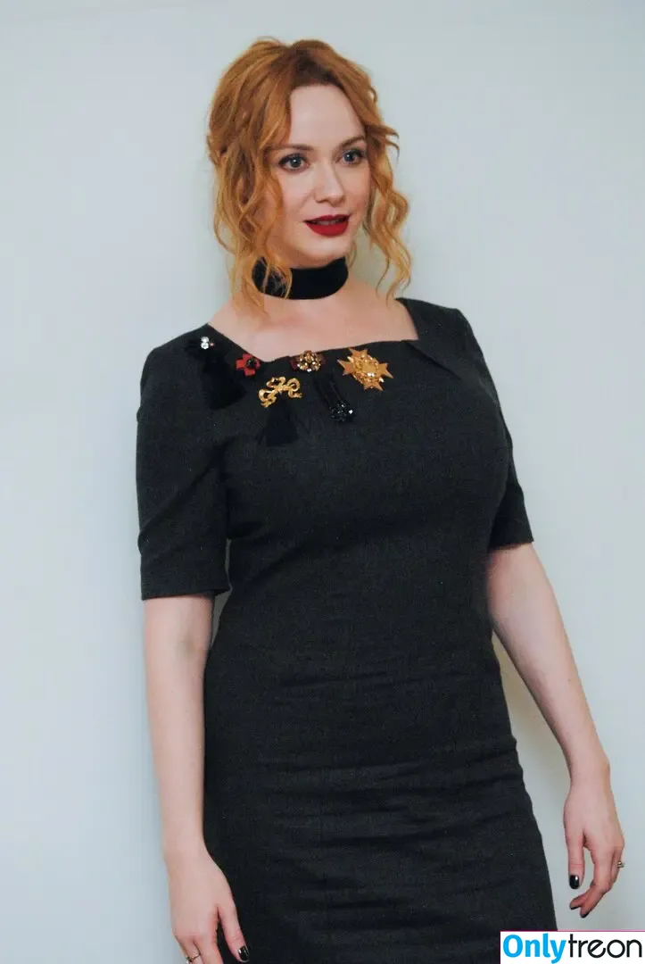 Christina Hendricks nude photo #1446 (actuallychristinahendricks)