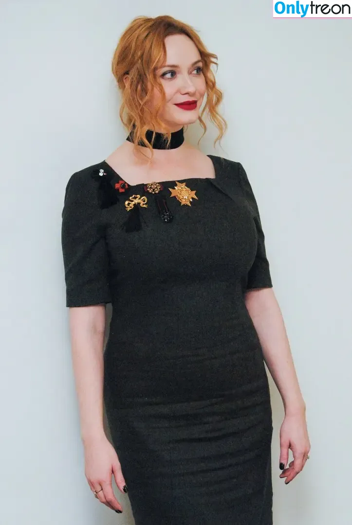 Christina Hendricks nude photo #1449 (actuallychristinahendricks)