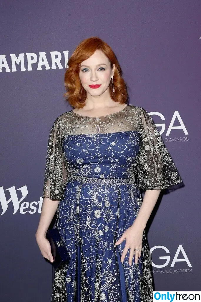 Christina Hendricks nude photo #1469 (actuallychristinahendricks)
