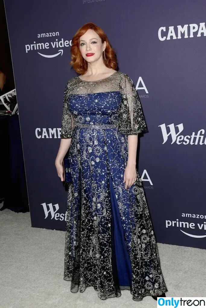 Christina Hendricks nude photo #1472 (actuallychristinahendricks)
