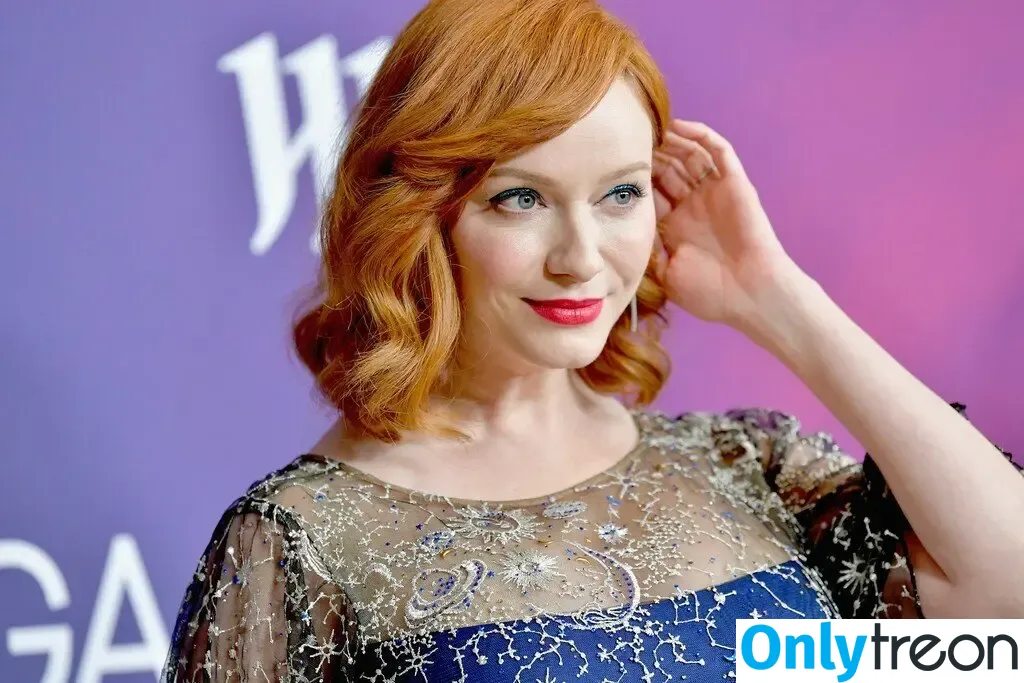 Christina Hendricks nude photo #1475 (actuallychristinahendricks)