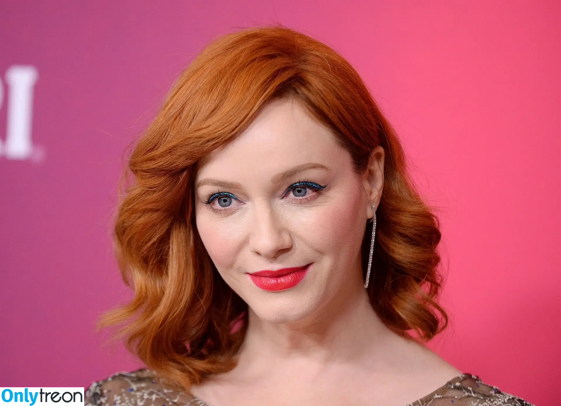 Christina Hendricks nude photo #1483 (actuallychristinahendricks)