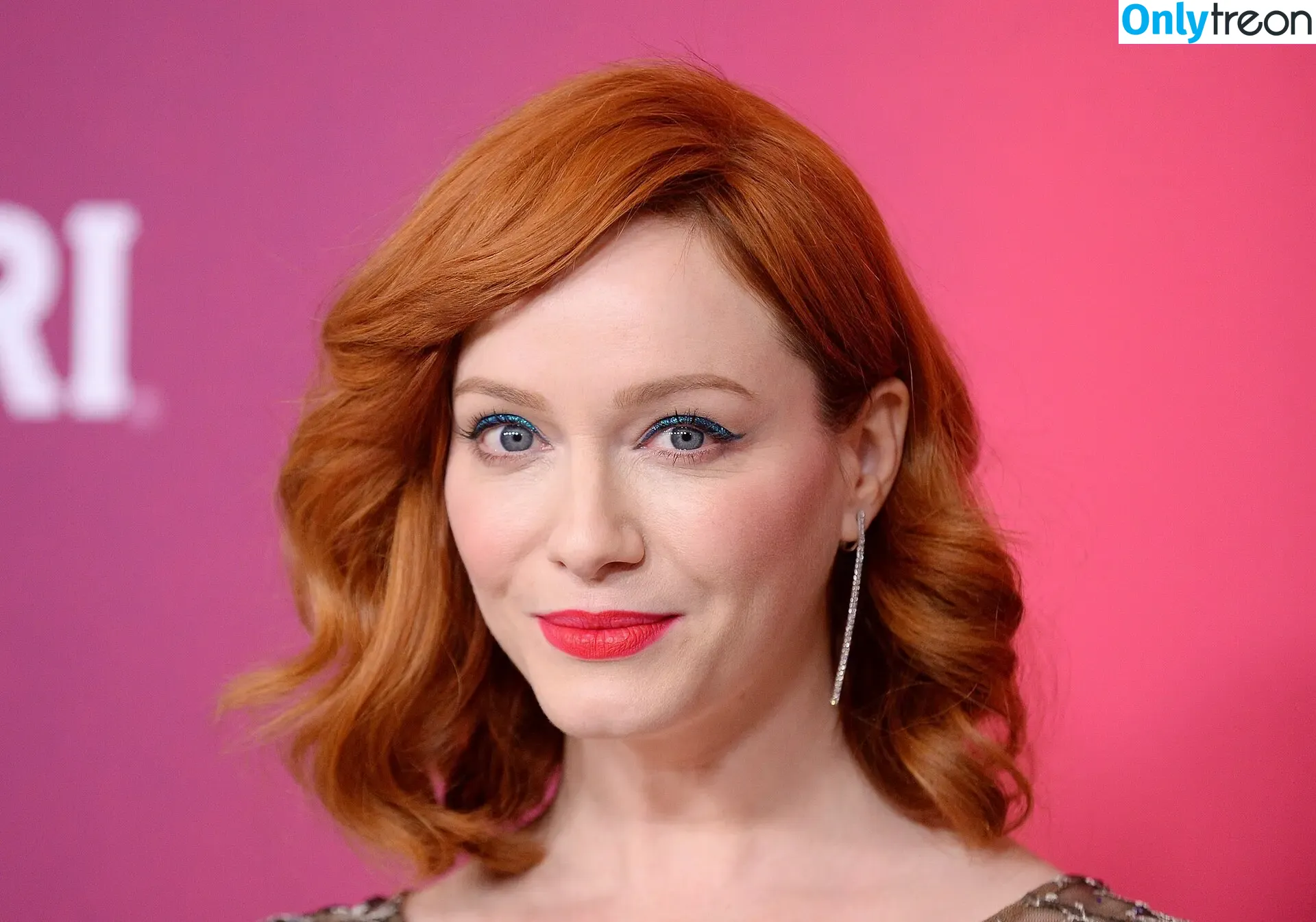 Christina Hendricks nude photo #1485 (actuallychristinahendricks)