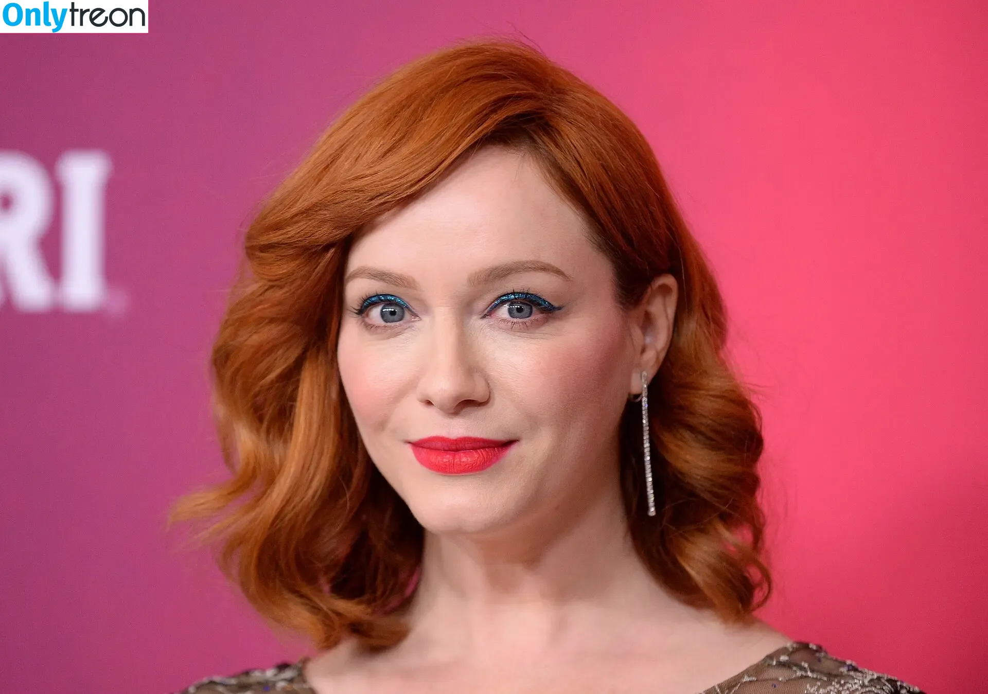 Christina Hendricks nude photo #1486 (actuallychristinahendricks)