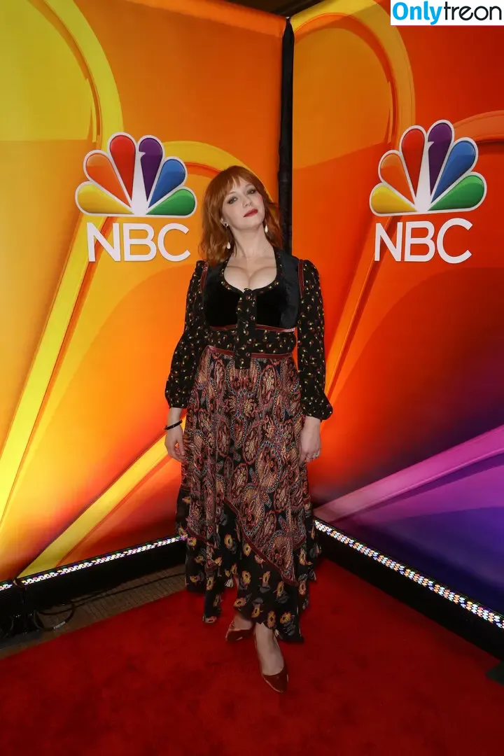 Christina Hendricks nude photo #1515 (actuallychristinahendricks)
