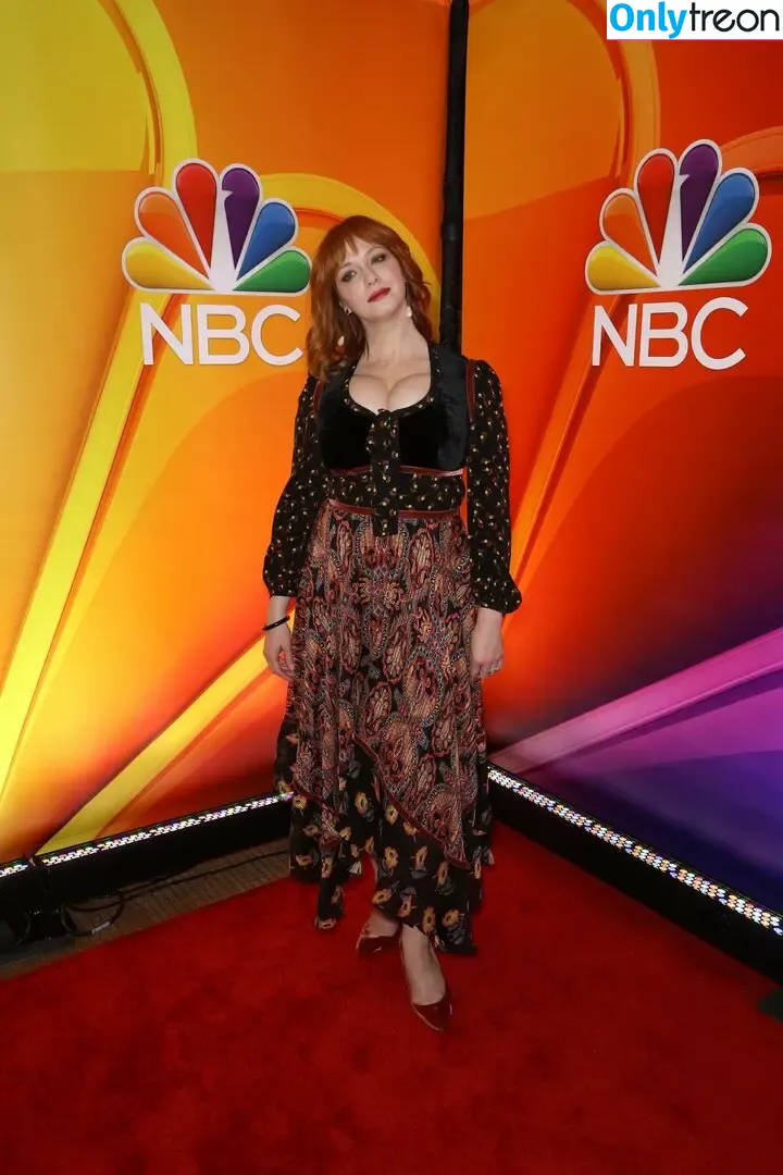 Christina Hendricks nude photo #1516 (actuallychristinahendricks)